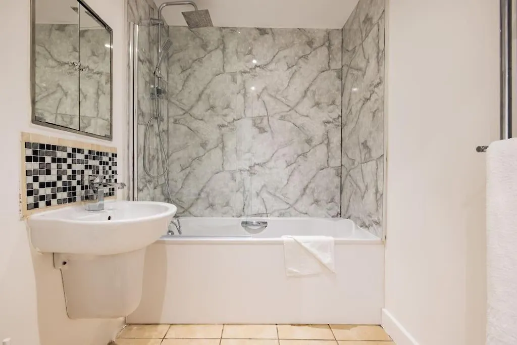 Luxury - Excel London - O2- 3 Bedroom Apartment
