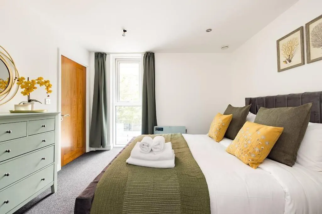Luxury - Excel London - O2- 3 Bedroom Apartment