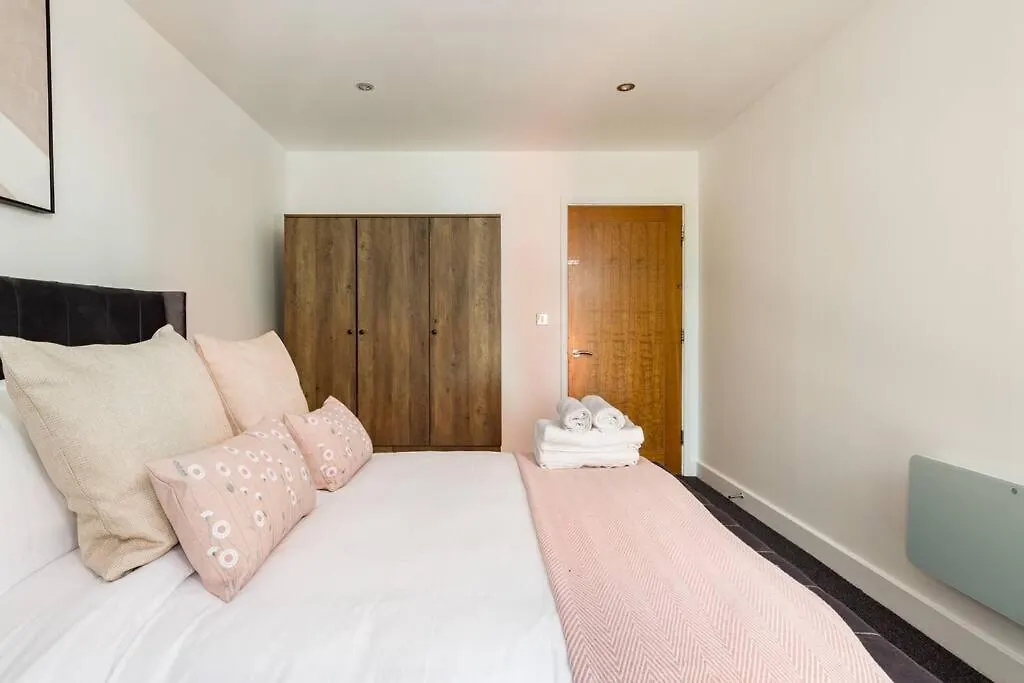 Luxury - Excel London - O2- 3 Bedroom Apartment