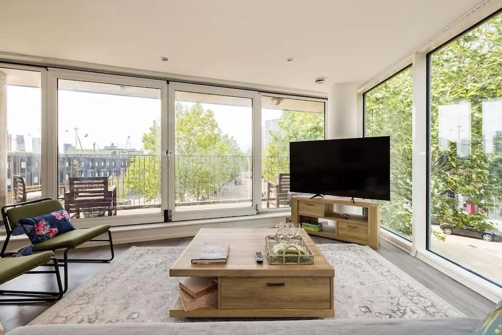 Luxury - Excel London - O2- 3 Bedroom Apartment 0*,  United Kingdom