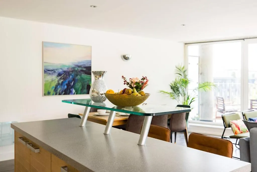 Luxury - Excel London - O2- 3 Bedroom Apartment
