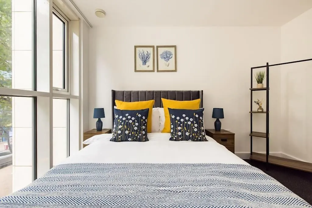 Luxury - Excel London - O2- 3 Bedroom Apartment