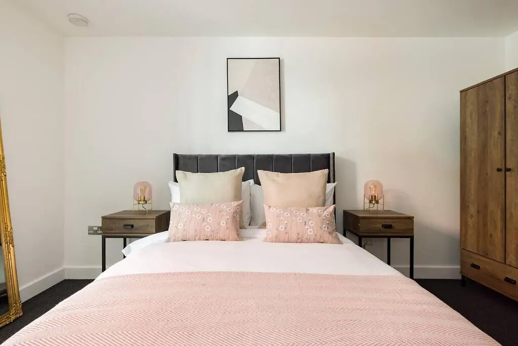 Luxury - Excel London - O2- 3 Bedroom Apartment 0*,