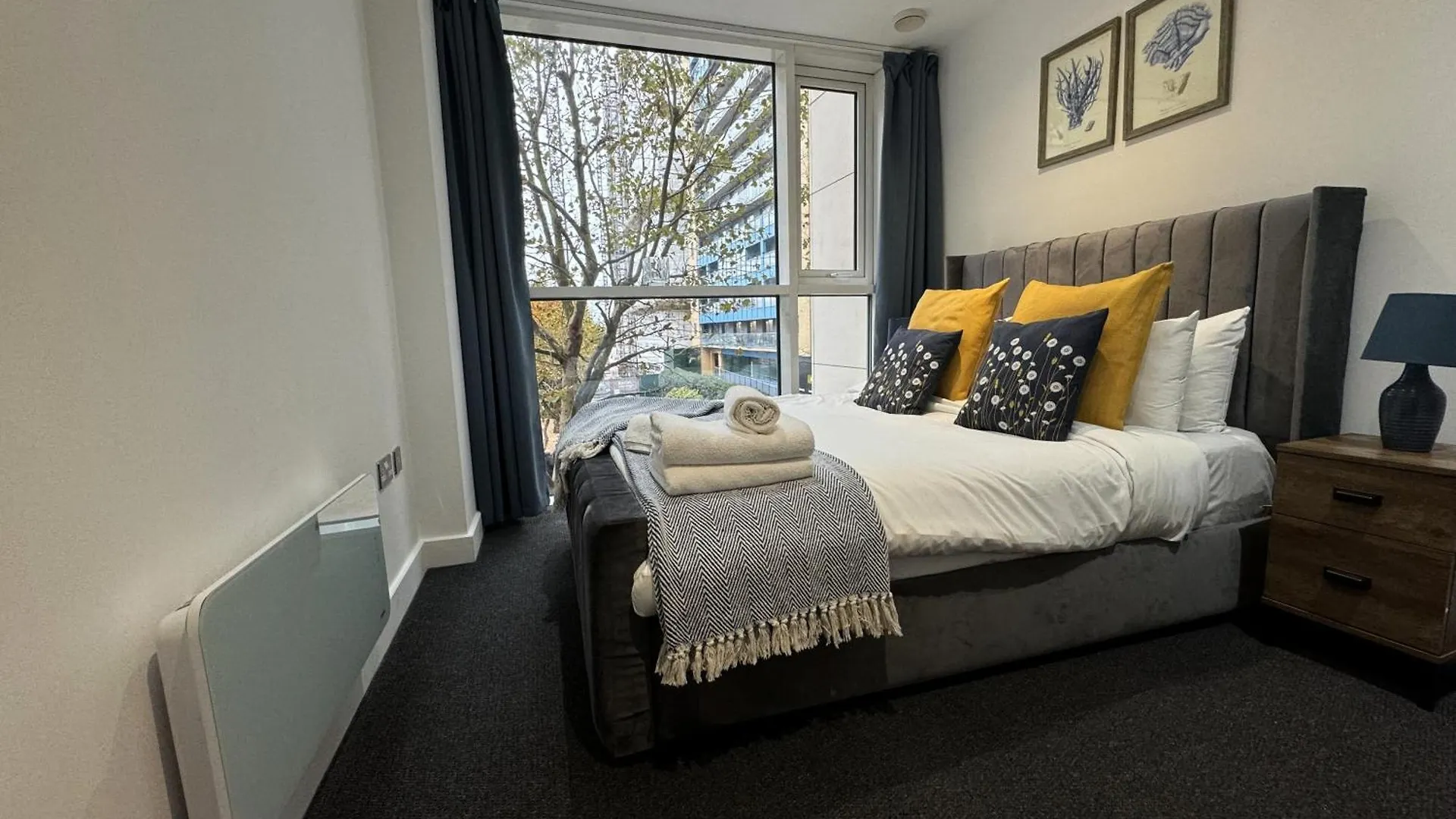 Luxury - Excel London - O2- 3 Bedroom Apartment